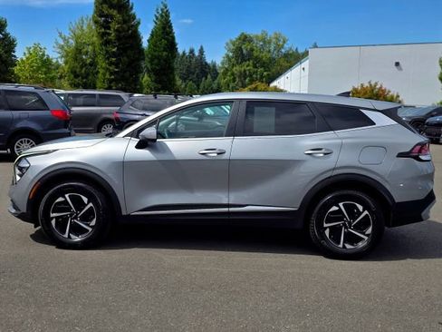 Used 2023 Kia Sportage LX AWD/4WD image 4
