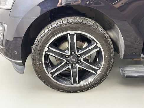 Used 2021 Ford Expedition Limited AWD/4WD image 34