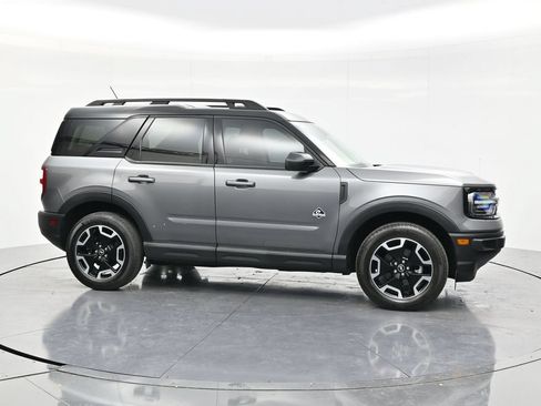 Used 2023 Ford Bronco Sport Outer Banks AWD/4WD image 4