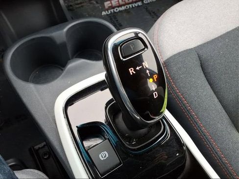 Used 2020 Chevrolet Bolt LT image 19