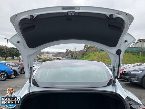 Used 2020 Tesla Model 3 Performance image 9