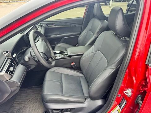Used 2025 Toyota Camry XSE w/ Premium Package AWD/4WD image 19