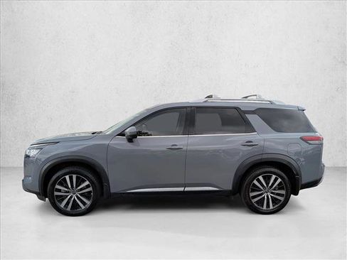 Used 2023 Nissan Pathfinder Platinum w/ Cargo Package AWD/4WD image 9