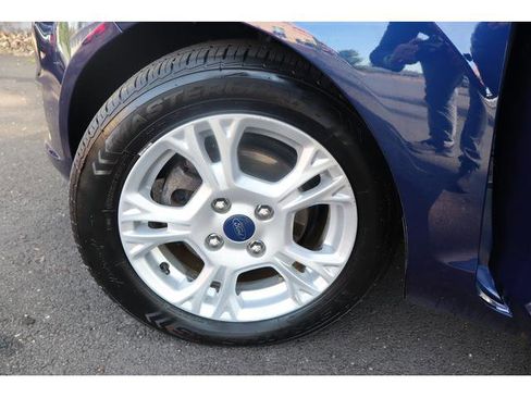 Used 2016 Ford Fiesta SE w/ Cold Weather Package FWD image 14