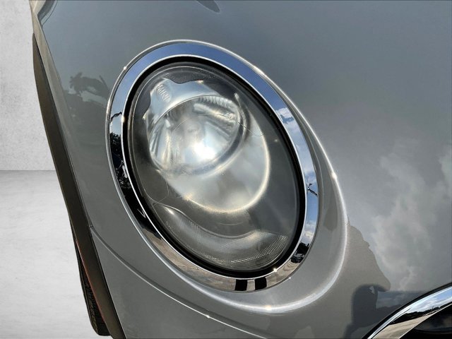 Used 2016 MINI Cooper 4-Door Hardtop FWD image 26