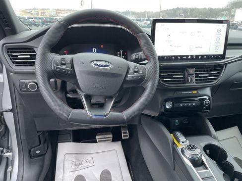 Certified 2023 Ford Escape ST-Line w/ Tech Pack #1 AWD/4WD image 23
