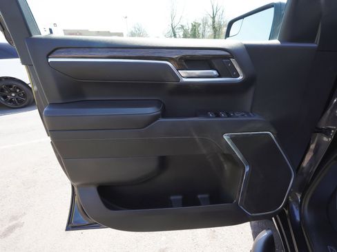 Used 2023 GMC Sierra 1500 Elevation w/ X31 Off-Road Package image 9