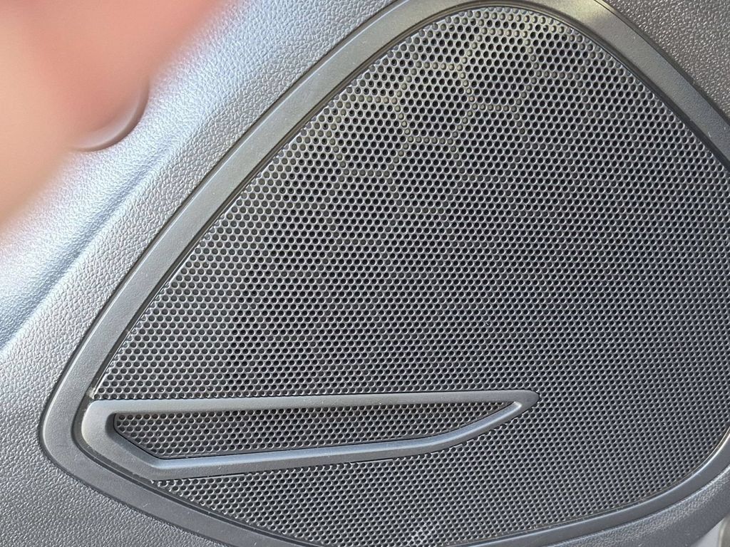 Certified 2021 Buick Envision Preferred FWD image 50