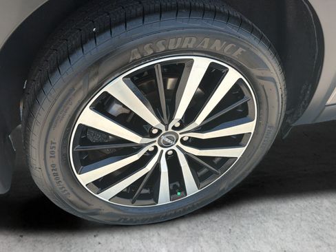 Used 2024 Nissan Pathfinder Platinum FWD image 58