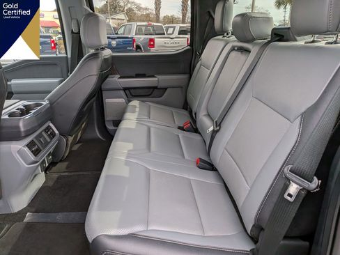 Certified 2022 Ford F150 Lariat w/ Equipment Group 501A Mid image 18