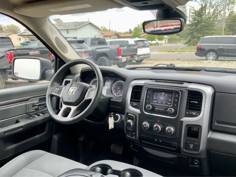 Used 2023 RAM 1500 Classic SLT AWD/4WD image 35
