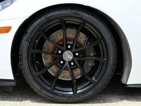Used 2013 Chevrolet Corvette 427 w/ 1SC Preferred Equipment Group RWD image 10