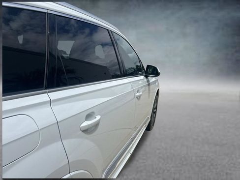Used 2023 Audi Q7 2.0T Premium w/ Towing Package AWD/4WD image 34