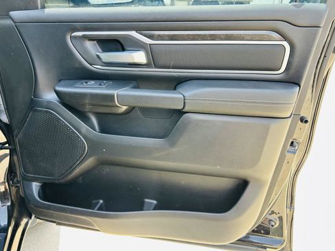 Used 2023 RAM 1500 Big Horn AWD/4WD image 30