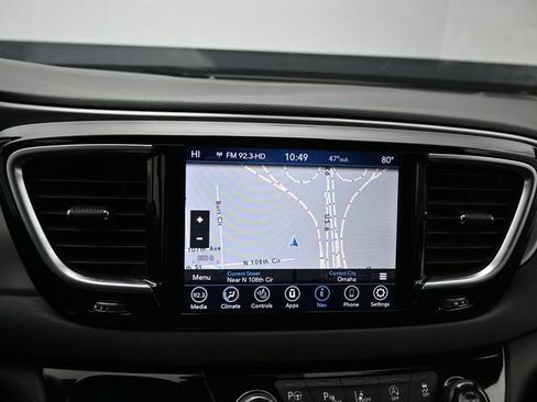 Used 2019 Chrysler Pacifica Touring-L w/ Advanced Safetytec Group image 30