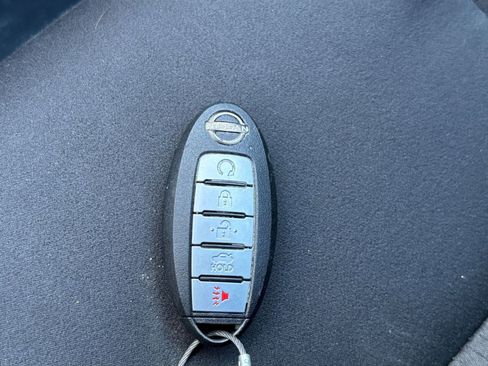 Used 2025 Nissan Altima 2.5 SV FWD image 18