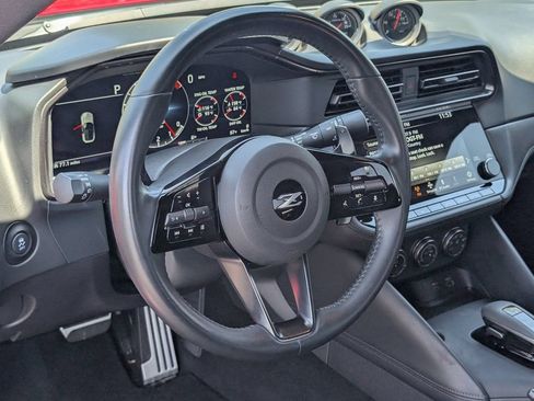 Used 2025 Nissan Z Performance w/ Floor Mat Package RWD image 12