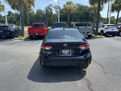 Used 2024 Toyota Corolla SE FWD image 9