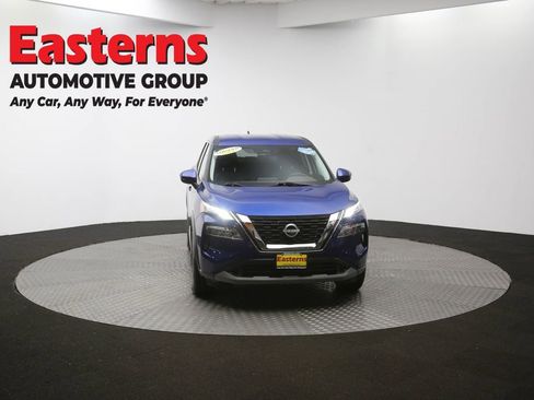 Used 2022 Nissan Rogue SV image 50