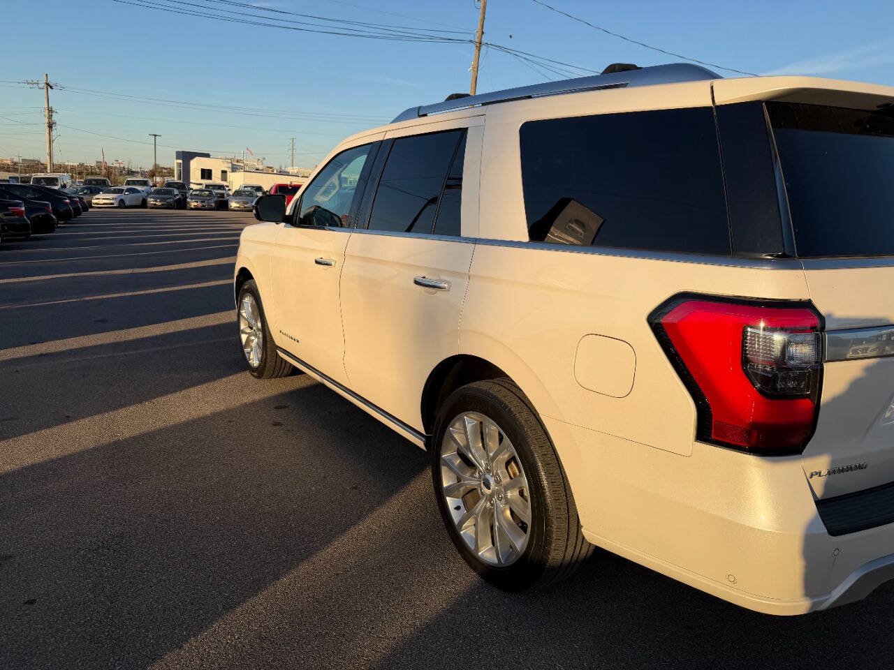 Used 2018 Ford Expedition Platinum RWD image 42