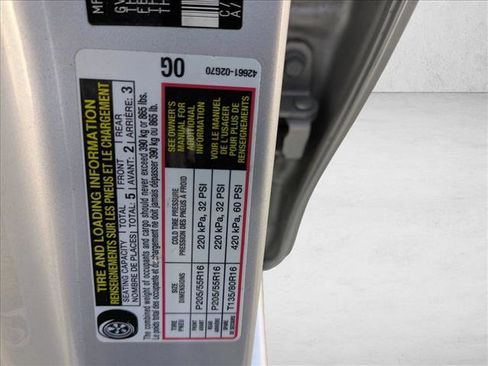 Used 2014 Toyota Corolla LE image 14