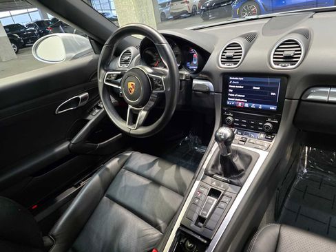 Used 2017 Porsche 718 Boxster image 27