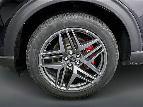 Used 2025 Ford Explorer ST-Line w/ ST-Line Street Pack image 32