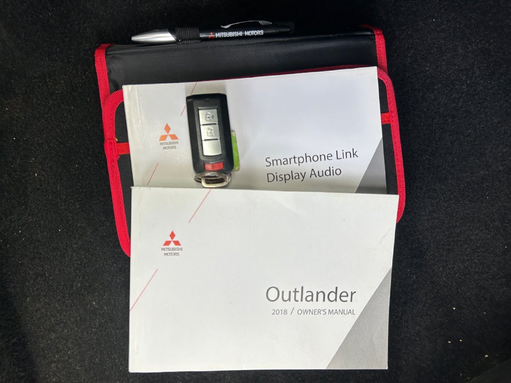 Used 2018 Mitsubishi Outlander SE AWD/4WD image 26