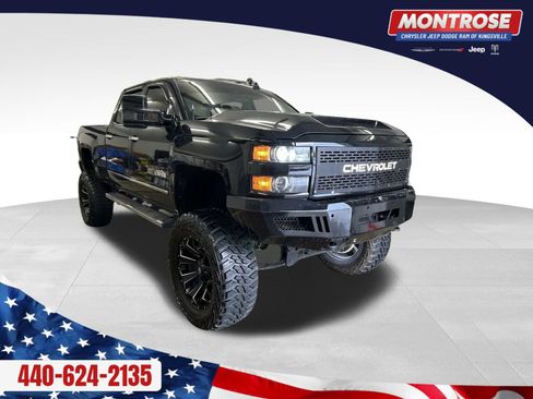 Used 2015 Chevrolet Silverado 2500 High Country w/ High Country Premium Package image 8