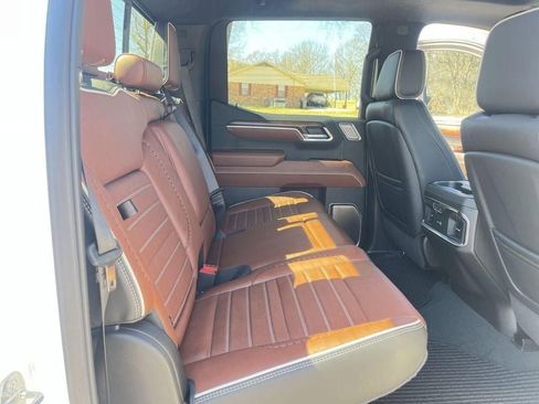 Used 2024 GMC Sierra 1500 Denali Ultimate image 27