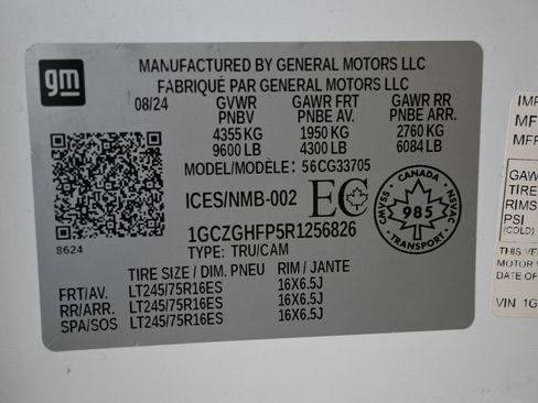 Used 2024 Chevrolet Express 3500 Extended w/ Driver Convenience Package image 37