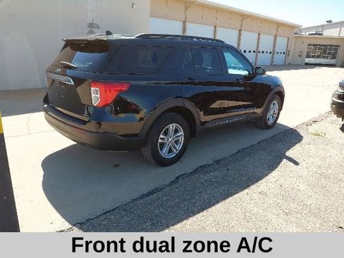 Used 2022 Ford Explorer XLT AWD/4WD image 4