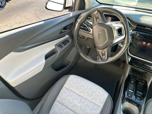 Used 2023 Chevrolet Bolt EUV Premier w/ Sun & Sound Package image 22