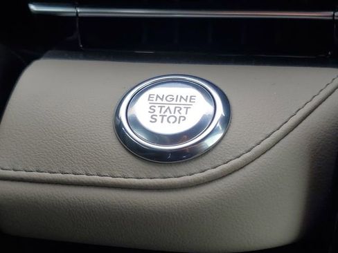 Certified 2024 Lincoln Nautilus Premier AWD/4WD image 19