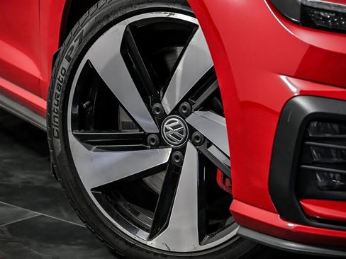 Used 2020 Volkswagen GTI SE FWD image 4