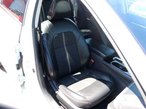 Used 2024 Nissan Altima 2.5 SR FWD image 14