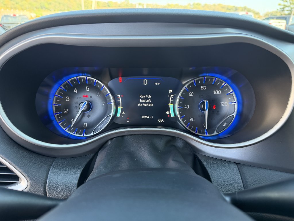 Used 2026 Chrysler Pacifica Select FWD image 25