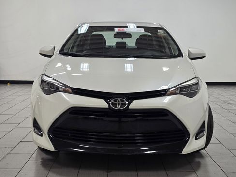 Used 2017 Toyota Corolla XLE image 10
