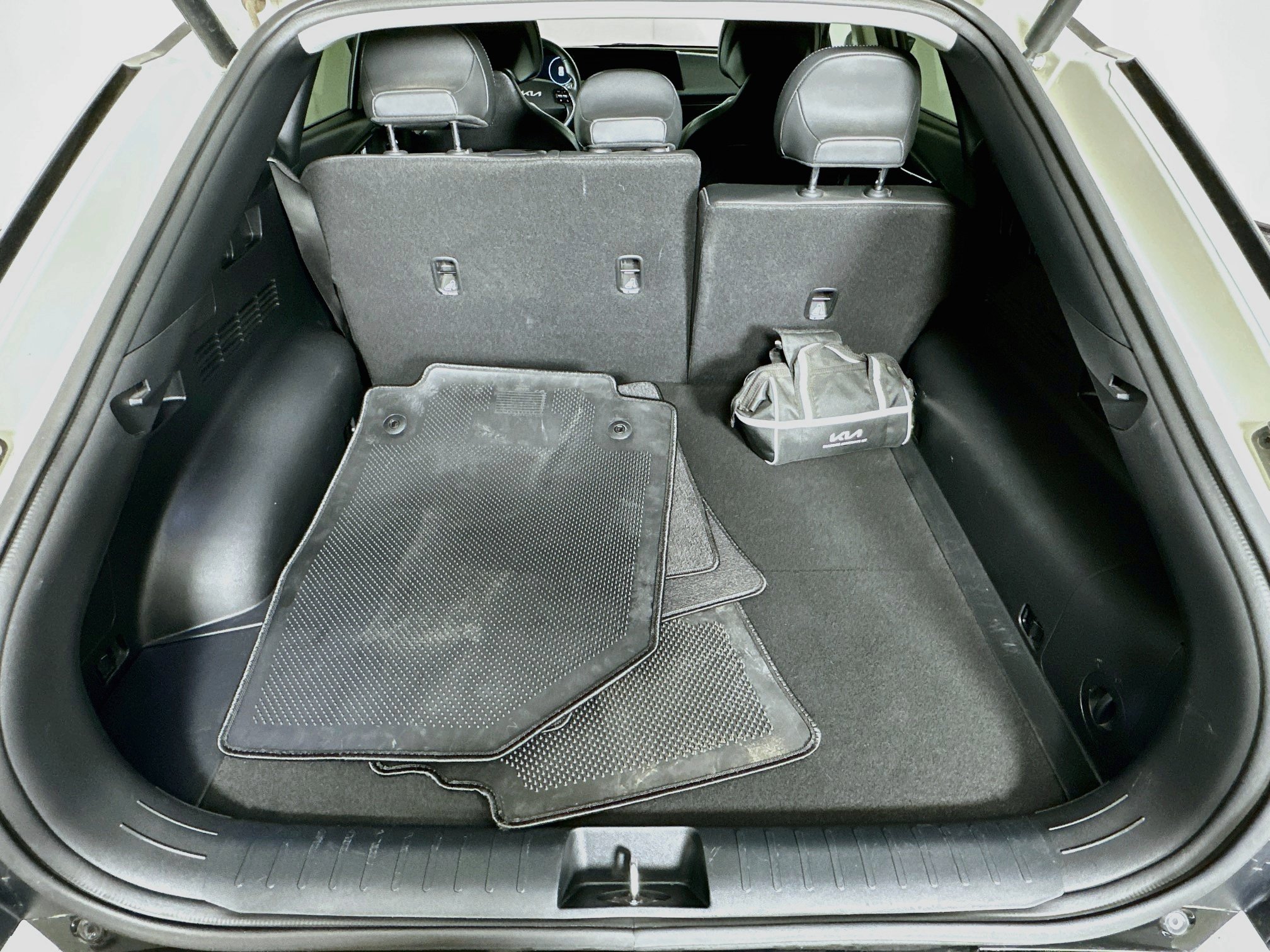 Used 2024 Kia EV6 Wind RWD image 28