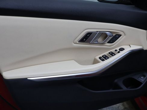 Used 2019 BMW 330i Sedan image 16