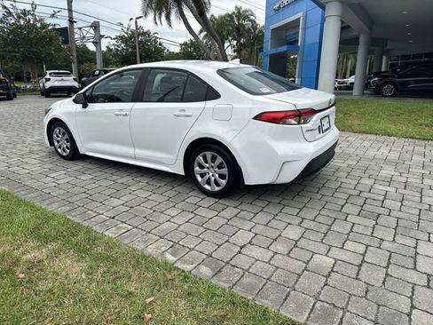 Used 2024 Toyota Corolla LE FWD image 32