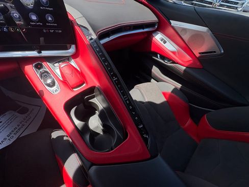 Used 2022 Chevrolet Corvette Stingray Premium Conv w/ Z51 Performance Package RWD image 27