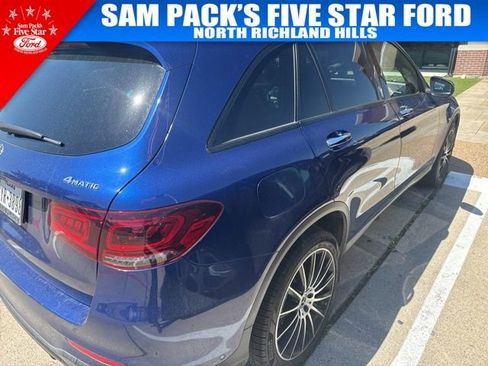 Used 2020 Mercedes-Benz GLC 300 4MATIC image 4