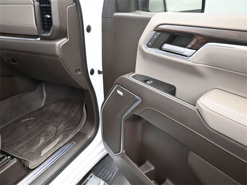 Used 2023 GMC Sierra 1500 SLT image 23