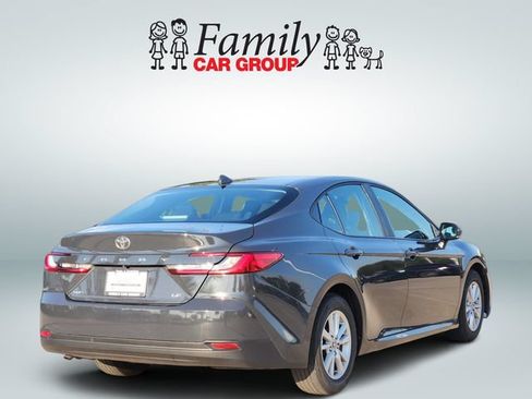 Used 2025 Toyota Camry LE FWD image 4