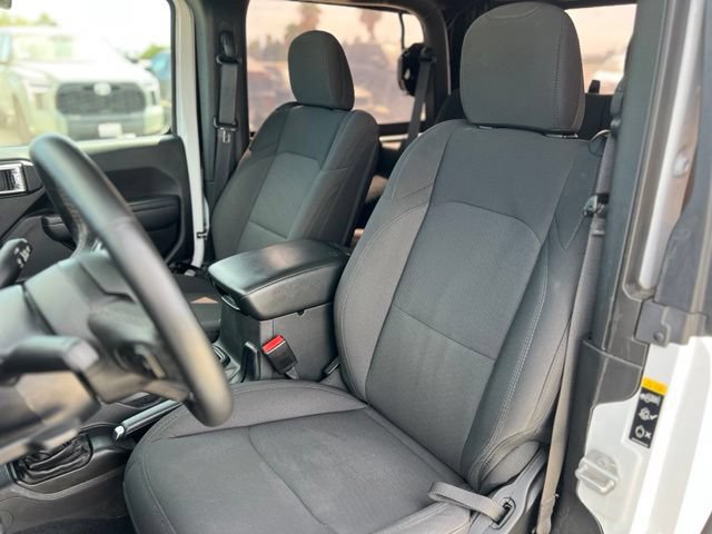 Used 2022 Jeep Wrangler Sport AWD/4WD image 14