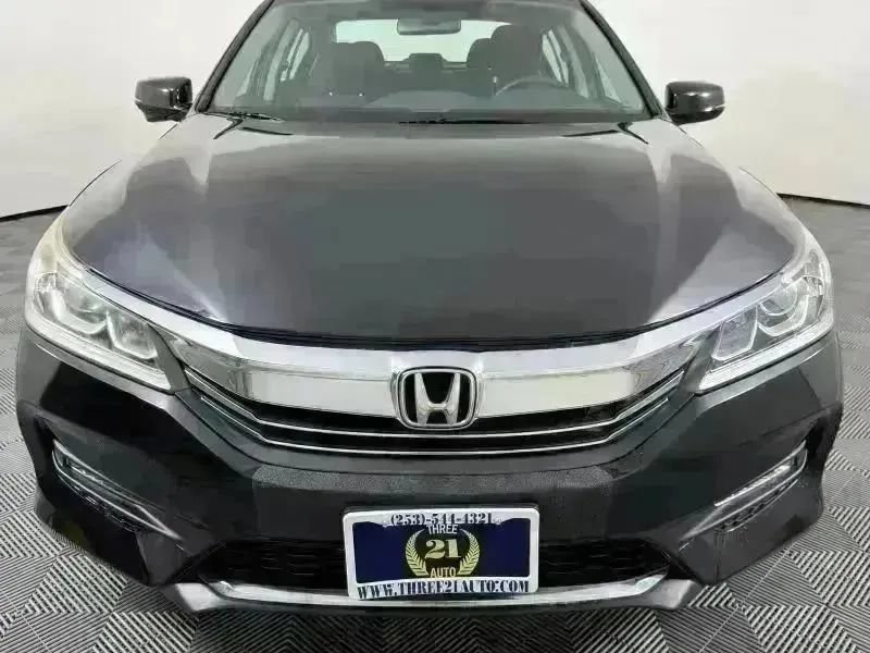 Used 2017 Honda Accord EX image 44