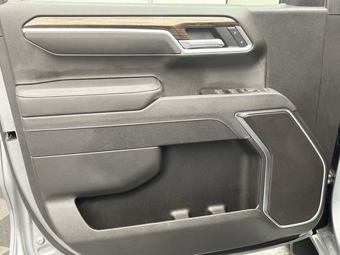 New 2026 GMC Sierra 1500 SLE AWD/4WD image 8