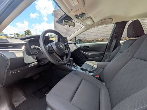 Used 2025 Toyota Corolla LE FWD image 15