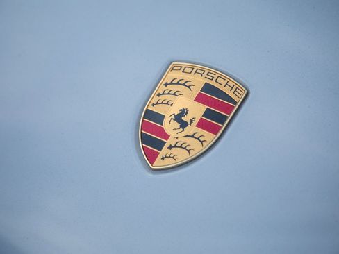 Certified 2023 Porsche Macan image 22